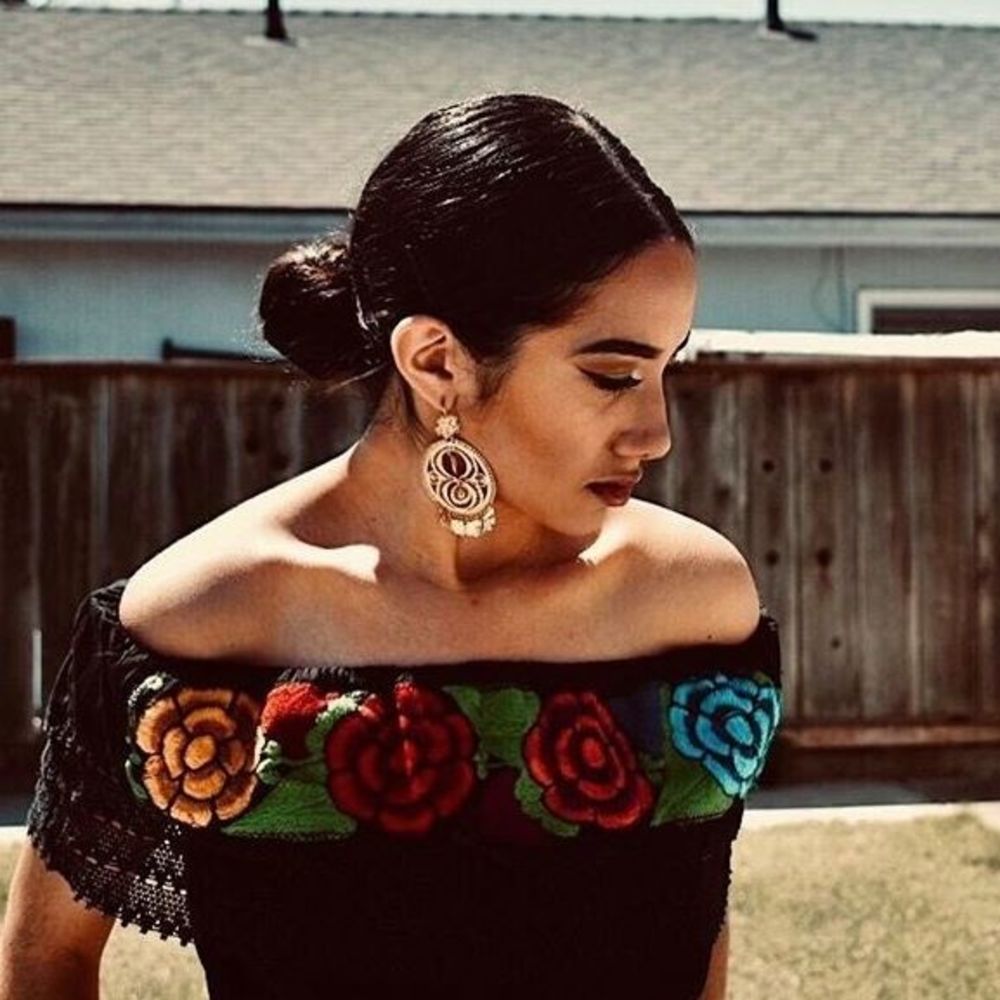 Meet your Posher, Zuleima